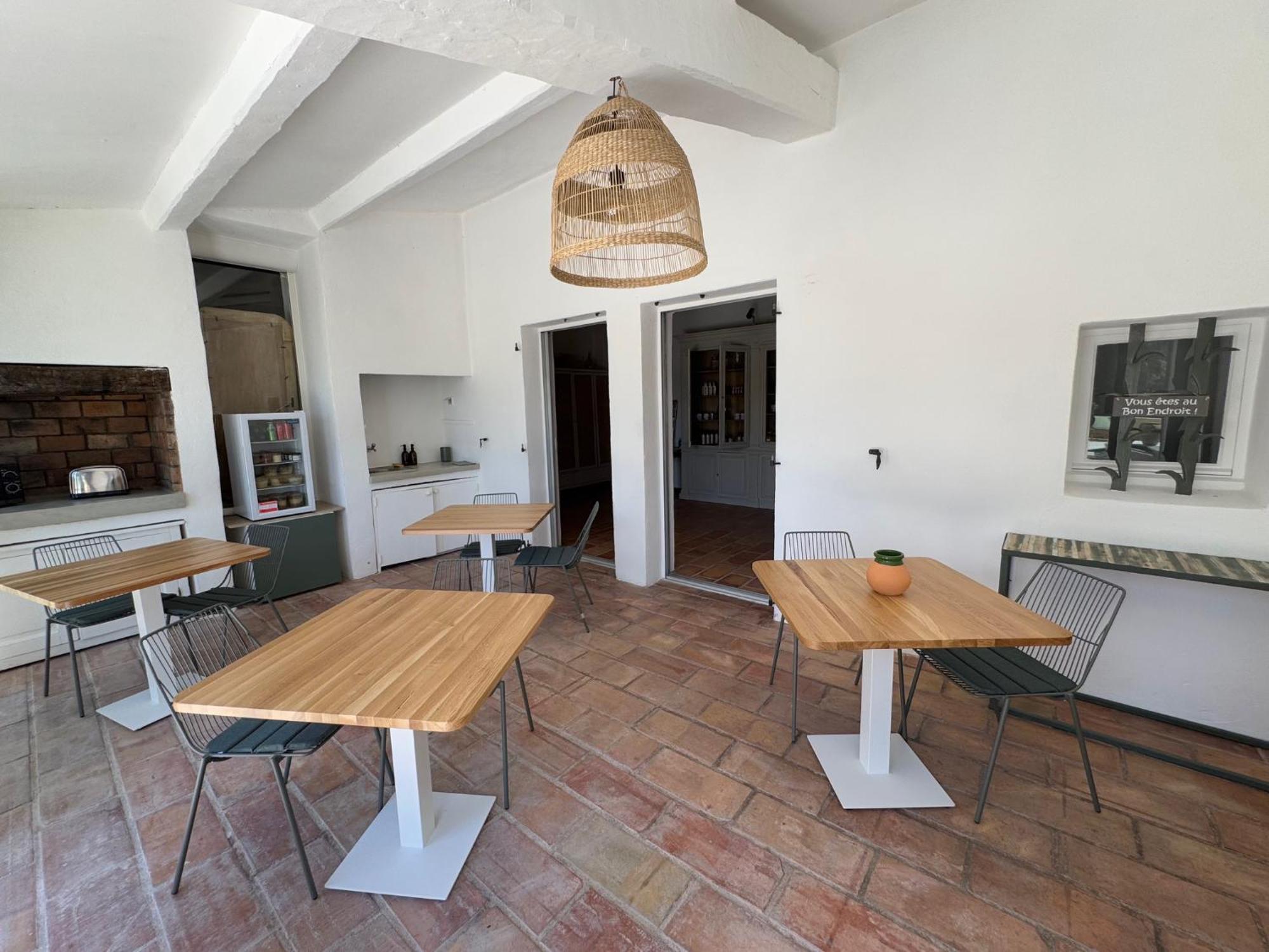 La Cle Des Champs, Boutique Hotel & Spa - Le Mas De Garrigon Roussillon en Isere Exterior foto