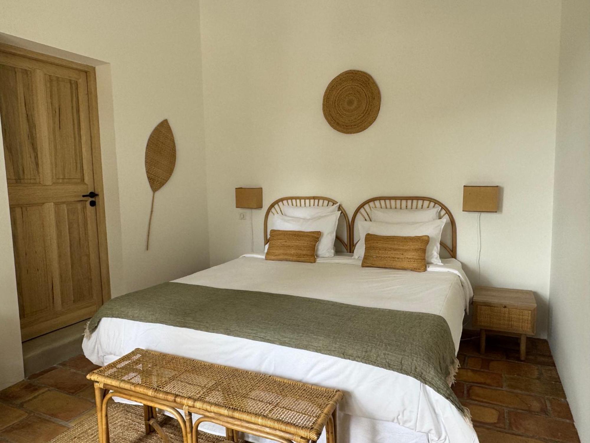 La Cle Des Champs, Boutique Hotel & Spa - Le Mas De Garrigon Roussillon en Isere Exterior foto